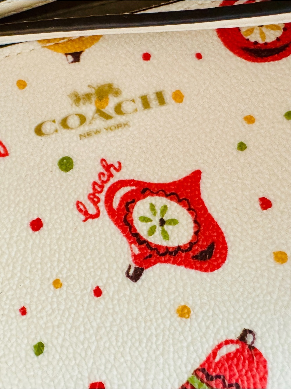 NWOT Coach Cream Colored Zip Wristlet in Christmas Ornament print